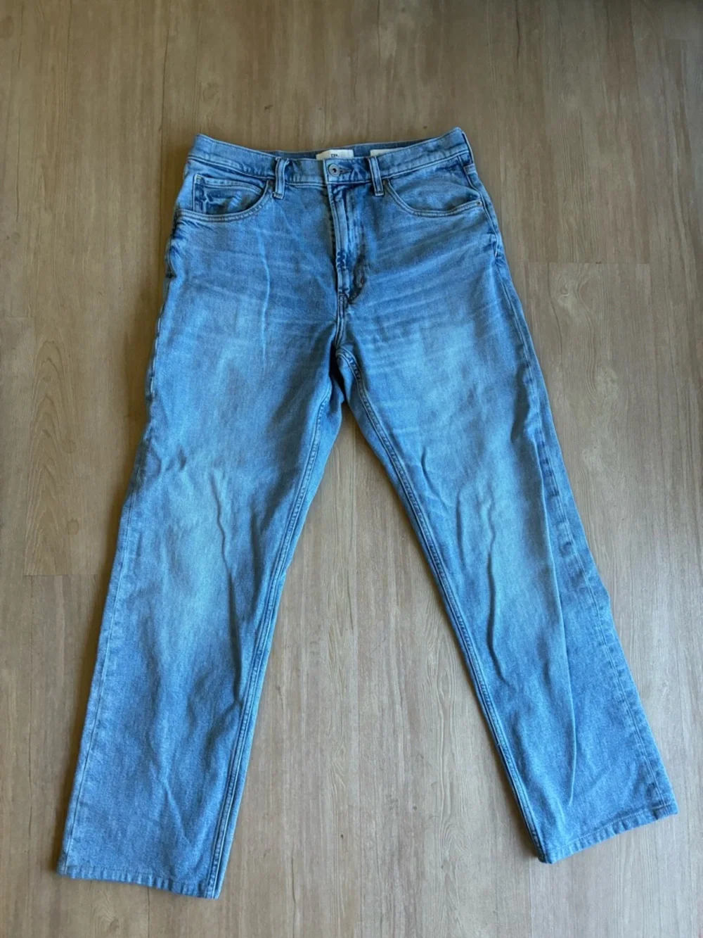 Banana Republic Men's Authentic Straight denim Jeans Blue light Wash 33x34